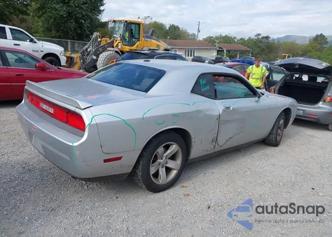 2010 Dodge Challenger Se из США, поврежденный, VIN 2B3CJ4DV9AH270088